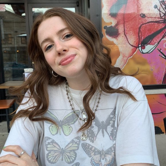 Meet your Posher, Molly - Picture 1 of 1